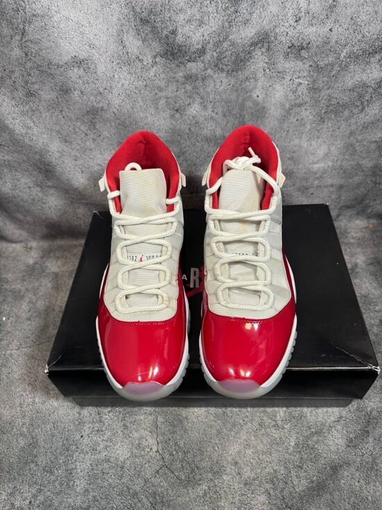 Size 12 | Jordan 11 Cherry No Box | Pre-Owned main image 9